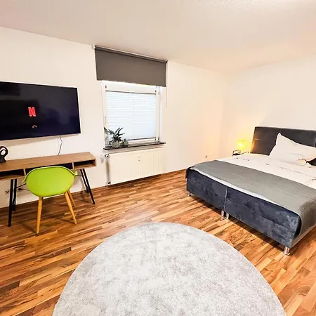 Qonroom - As Individual As - Wulferdingsen Lejlighed *